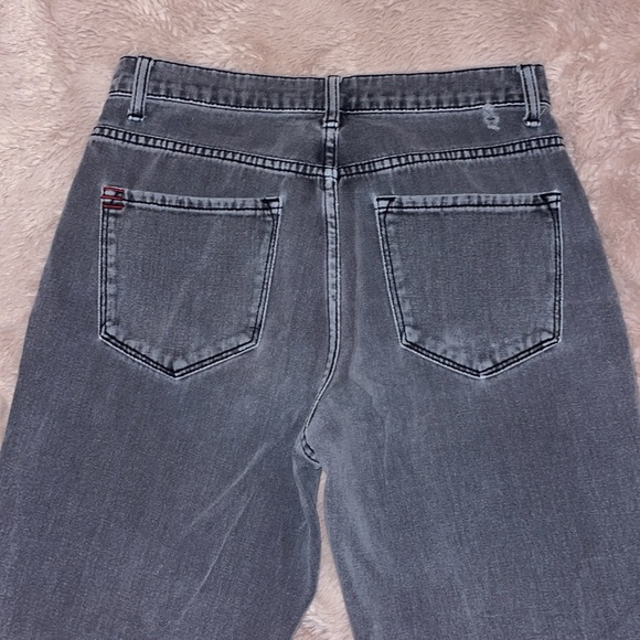 Urban Outfitters High-Rise Mom Jeans - Picture 4 of 5